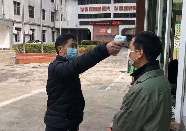 �����������������ж��������徲����ƪ