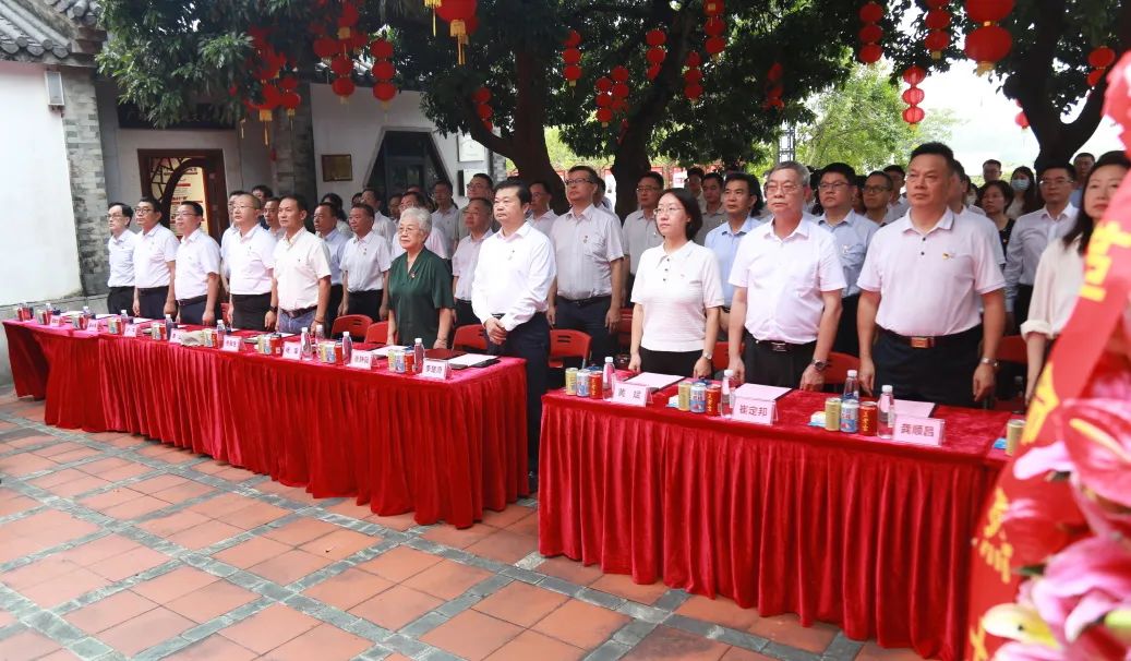 ˼���������������������ɫ�ĺ�ɫ������������ɽά��������Ʒ��vic��˾�����ҩ������ʿ����������